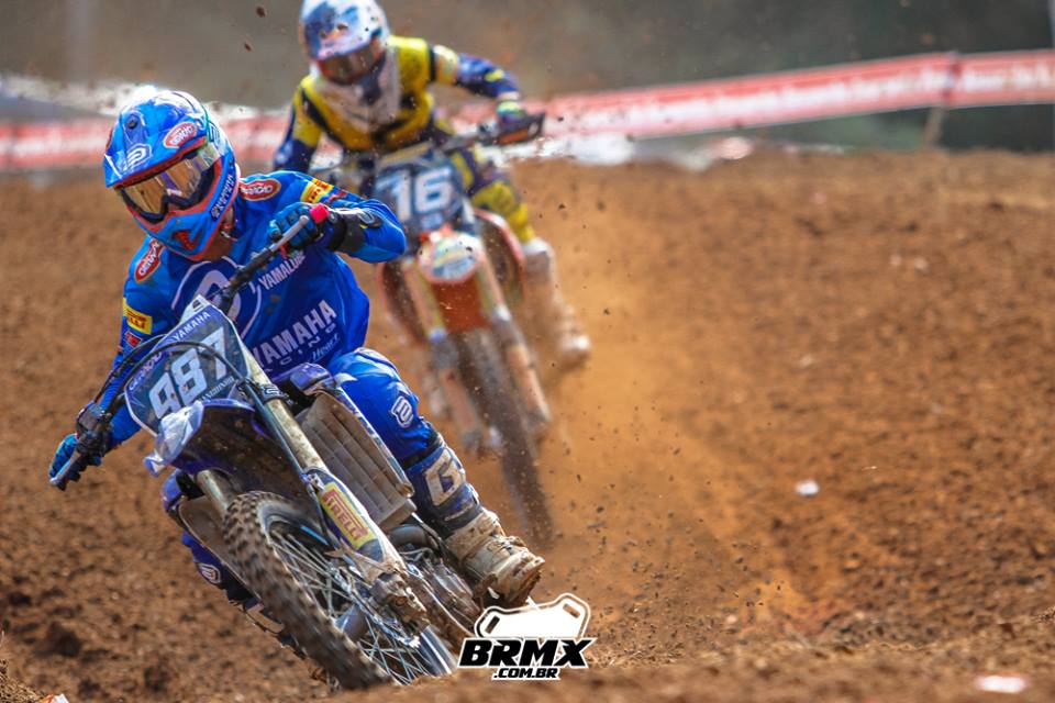 VÍDEOS: corridas da segunda etapa do Brasileiro de Motocross 2015 – BRMX